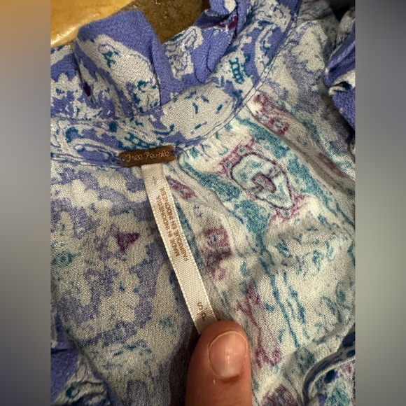 Free People Magic Mystery Tunic shirt with bell sleeves paisley print small - Picture 4 of 12